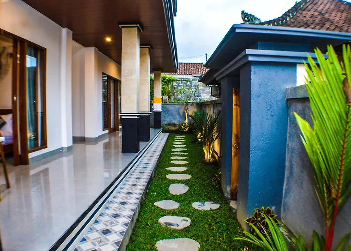 Kumala House 3*
